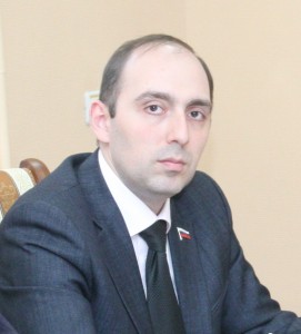 Депутат Андрей Карабедов