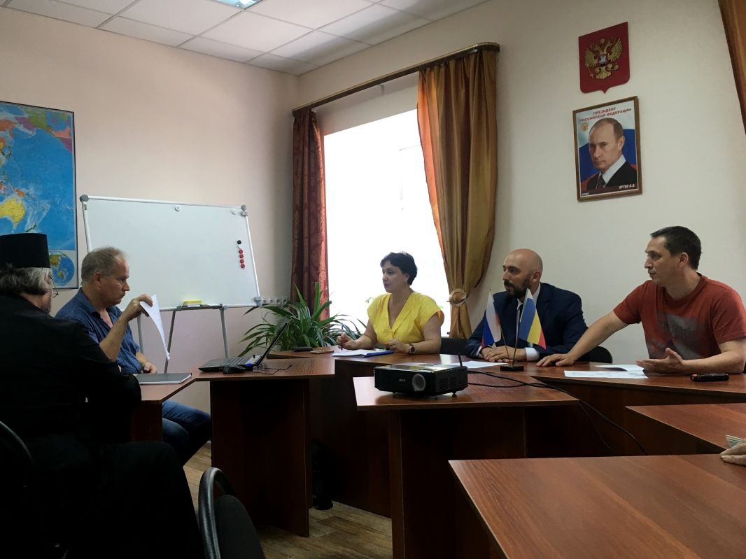 Почётные и воинские захоронения могут быть организованы в одном месте