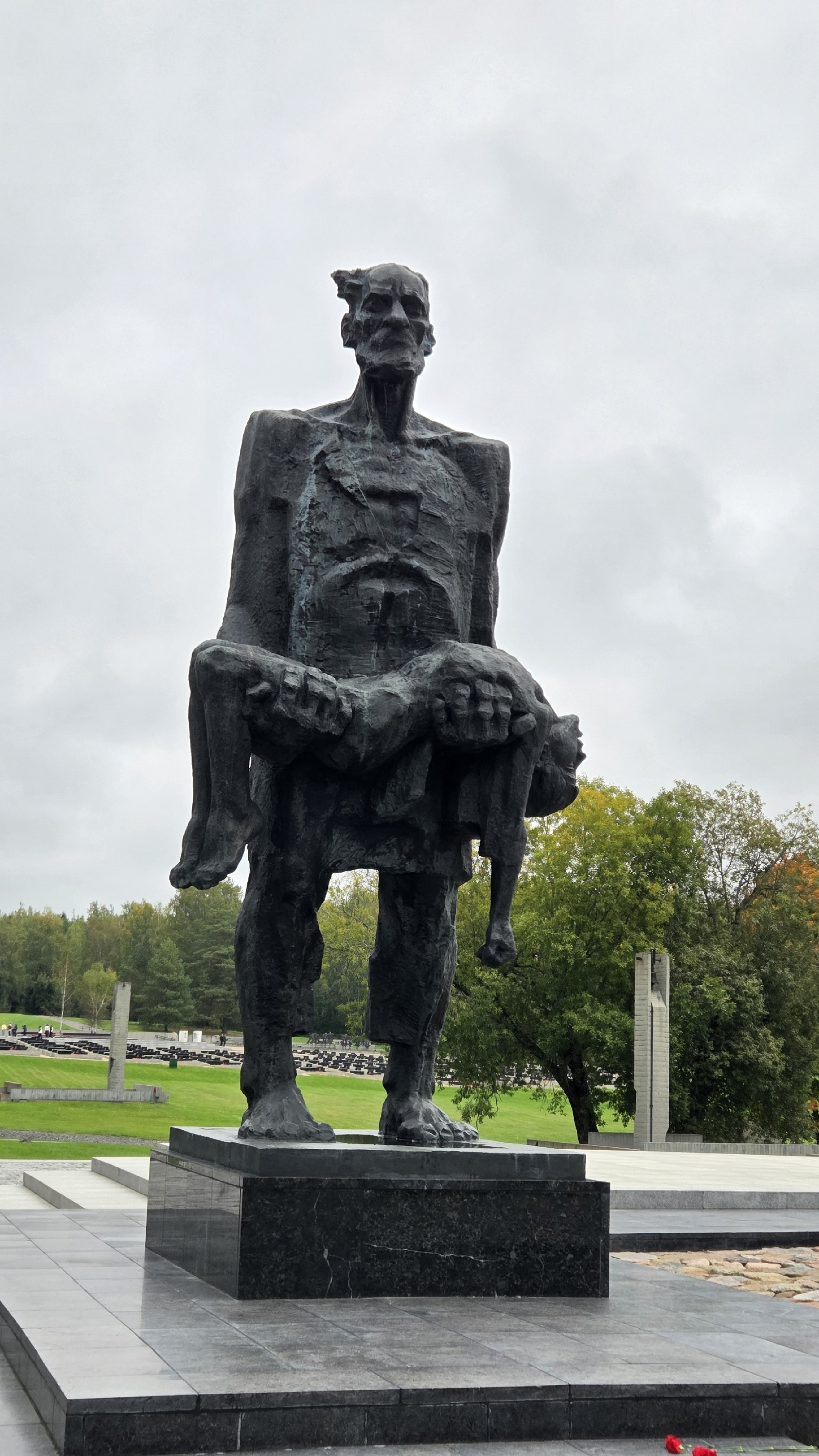 Хатынь.